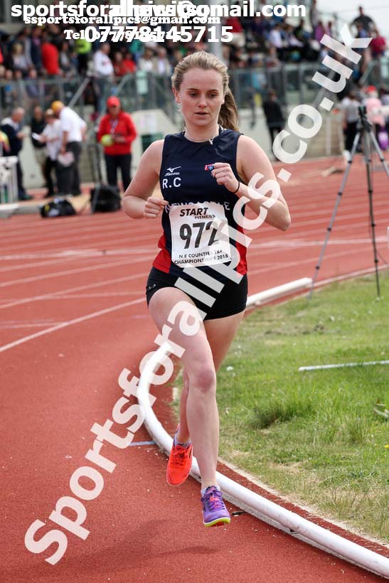 Senior women and under-20s 800 metres, North Eastern Track and Fields Champs., Middlesbrough. Photo: David T. Hewitson/Sports for All Pics